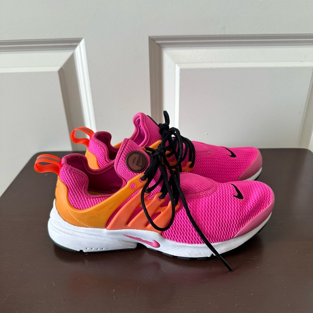 Nike Air Presto Women's Athletic Running Shoes Size 6 Laser Fuchsia